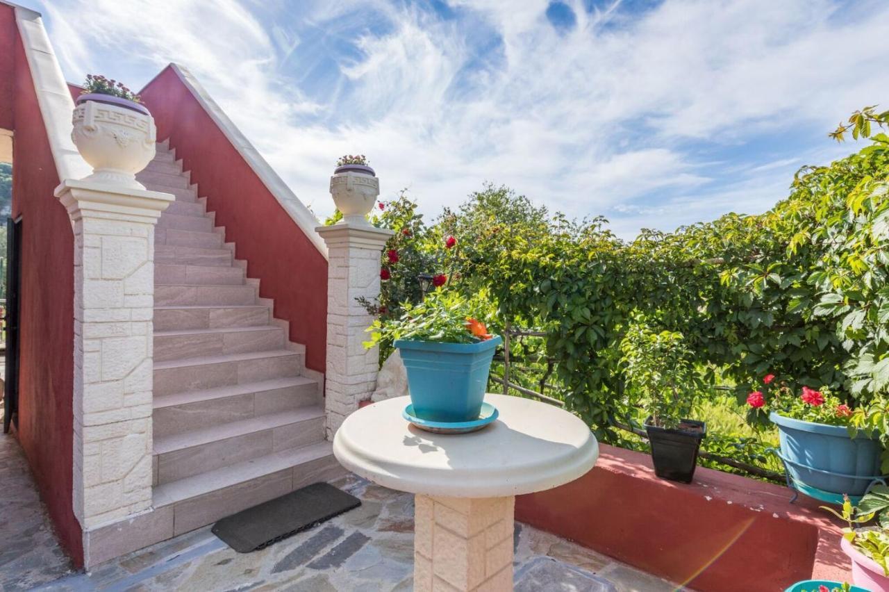 Malotu Resort Szinarádesz Kültér fotó